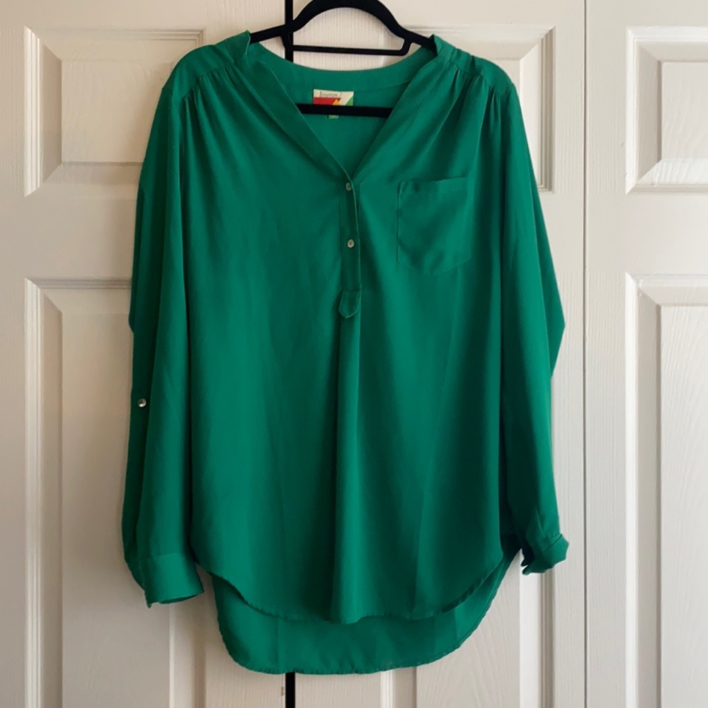 Forworn Kelly green tunic blouse